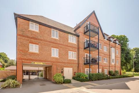 2 bedroom flat for sale, Aspen Road, High Wycombe, HP10