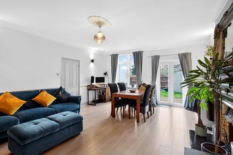 undefined, Canadian Avenue, London, SE6