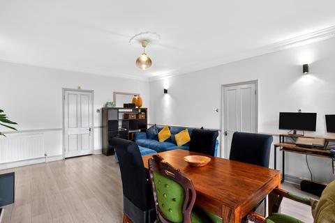 2 bedroom ground floor flat for sale, Canadian Avenue, London, SE6