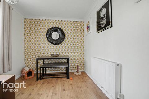 undefined, Tovey Road, Swindon