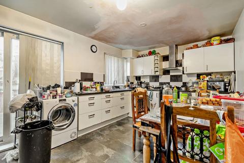 undefined, Uttley Close, Sheffield, S9