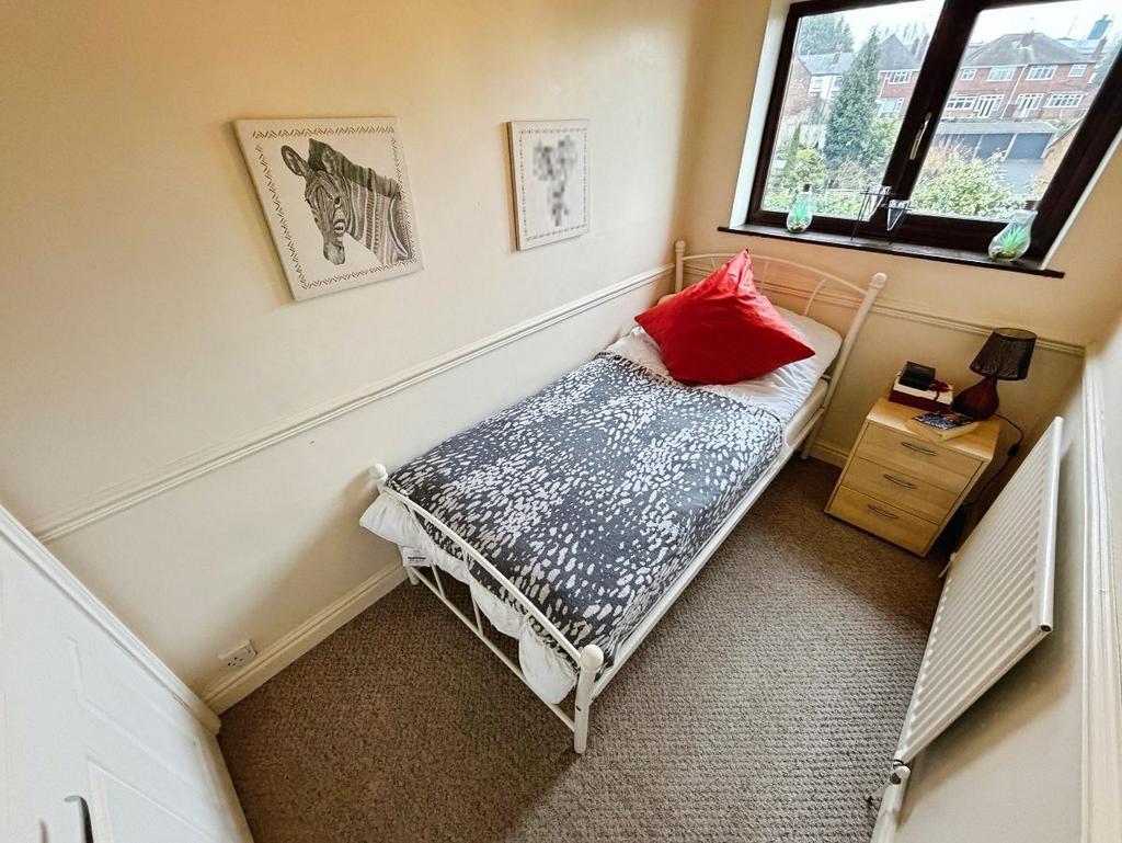 Second bedroom
