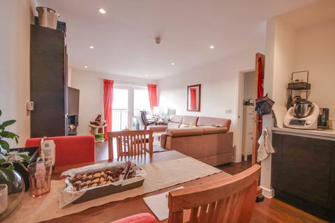 2 bedroom flat for sale, Denyer Walk, Woolston