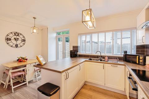 3 bedroom terraced house for sale, Curzon Road, Lytham St. Annes, FY8