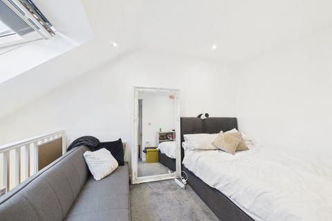 undefined, Datchet, Slough, Berkshire, SL3