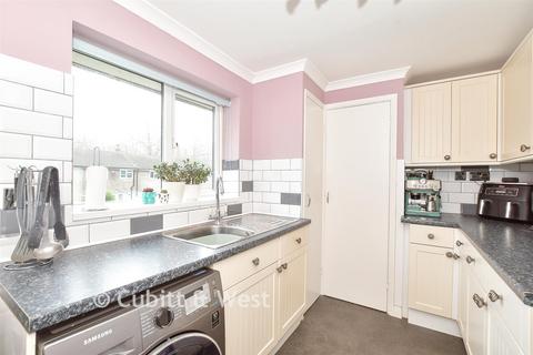 2 bedroom flat for sale, Herington Road, Arundel, West Sussex