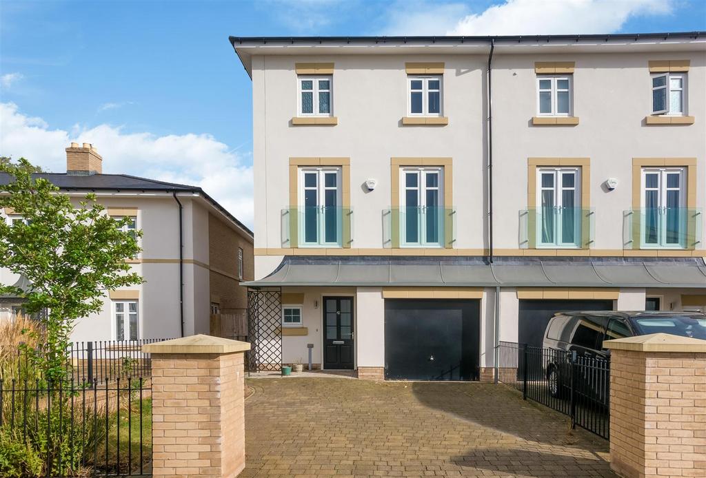 42 Cloister Way-1.jpg