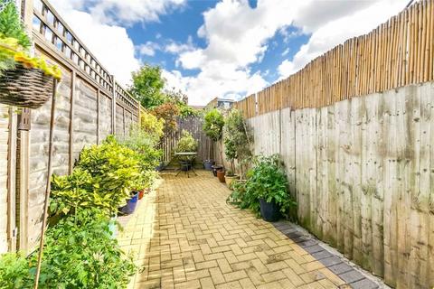 undefined, Trevelyan Road, London SW17