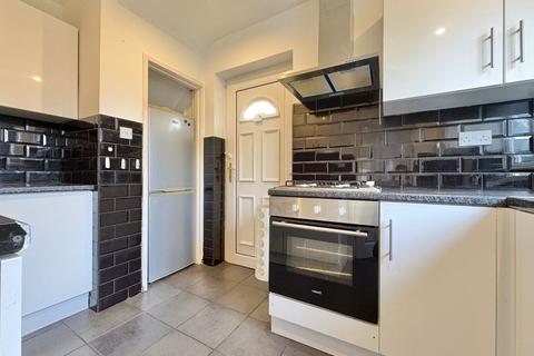 2 bedroom semi-detached house to rent, Latchmere Gardens, West Park, Leeds, LS16