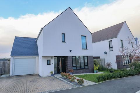 3 bedroom detached house for sale, Forest Heights, Halton, Lancaster