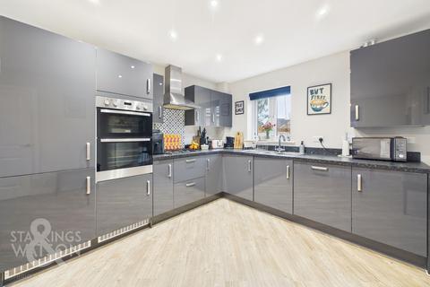 3 bedroom semi-detached house for sale, Allan Bedford Crescent, Queens Hills, Norwich