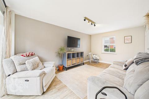 3 bedroom semi-detached house for sale, Allan Bedford Crescent, Queens Hills, Norwich