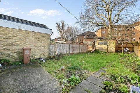 3 bedroom terraced house for sale, Whitford Gardens, Mitcham CR4