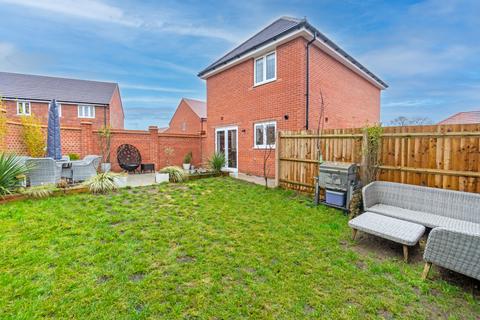 3 bedroom detached house for sale, Primrose Gardens, Bishop's Stortford CM22