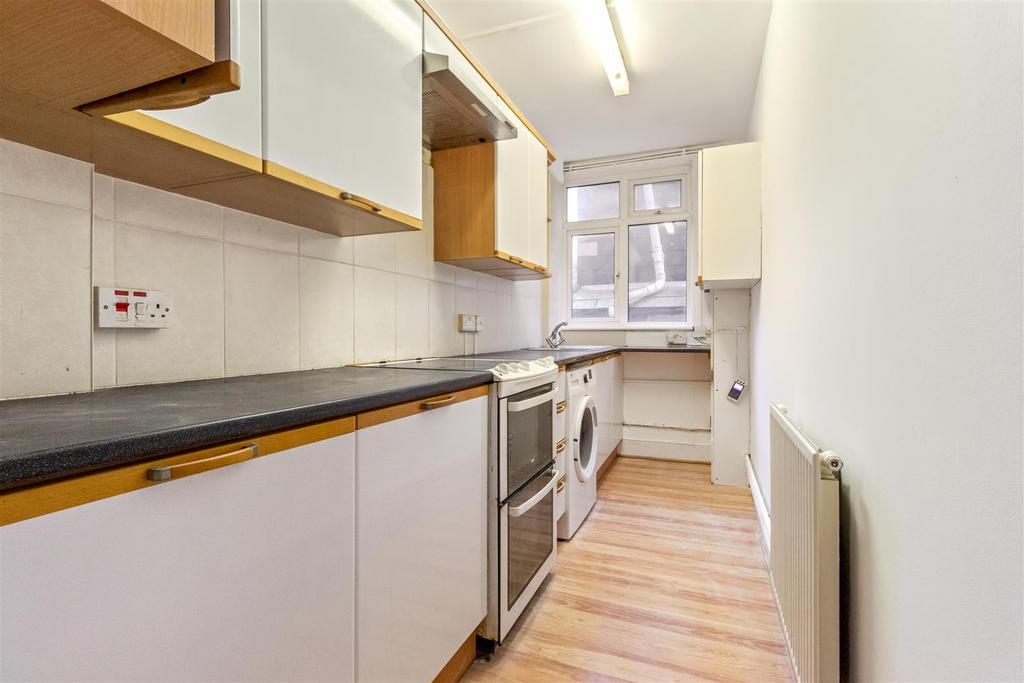 4. 91 Stamner Court-009.JPG
