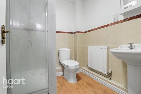 undefined, The Wickets, Luton