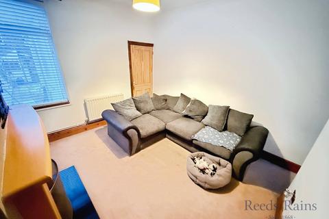 2 bedroom terraced house to rent, Taylor Street, Staffordshire ST5
