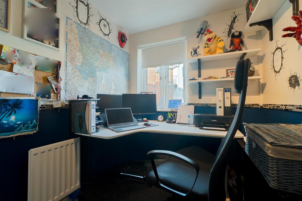 Bedroom 5.jpg