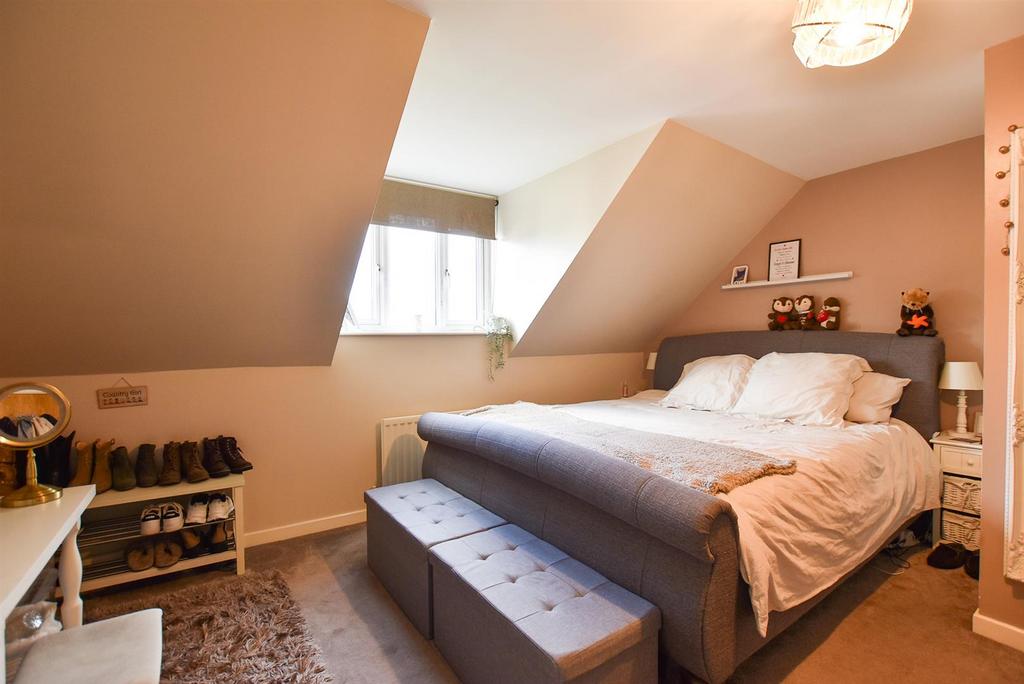 Bedroom 1..jpg