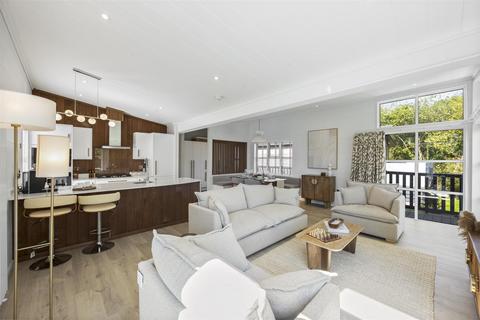 undefined, Bluebell Park, Sumners Ponds, Barns Green, Horsham