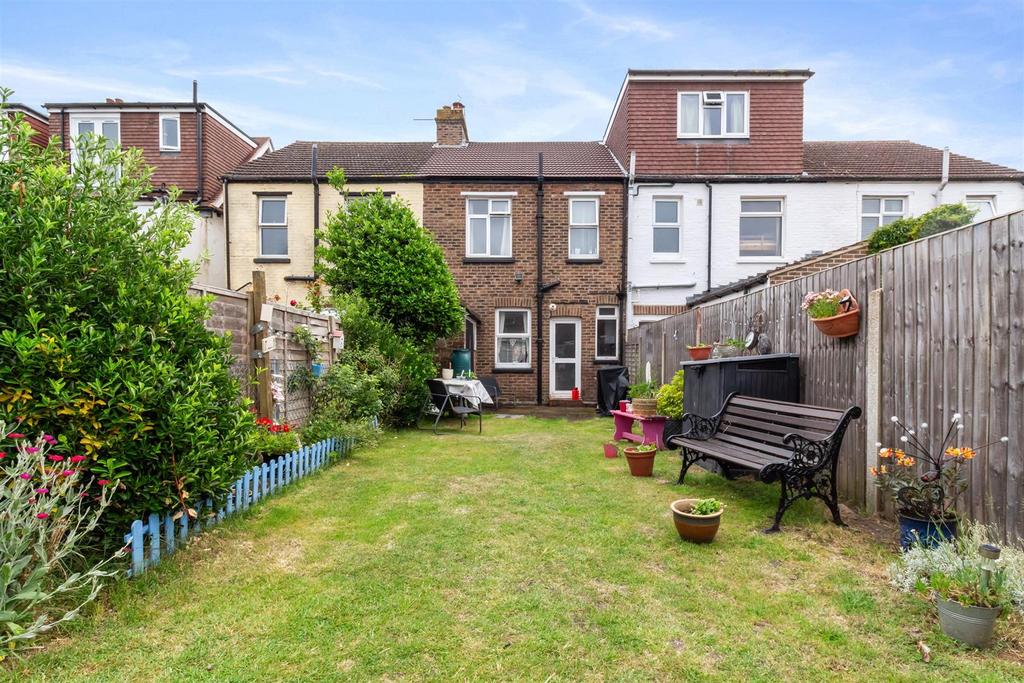 Bulkington Avenue, 90-010.jpg