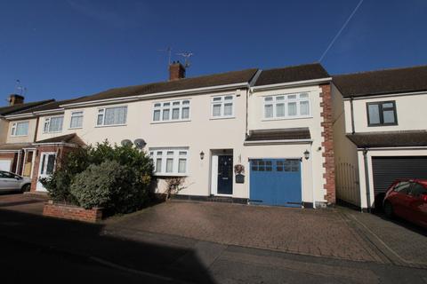 Longwood Close, Upminster RM14