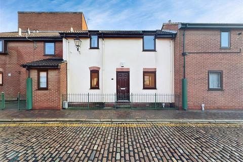 2 bedroom terraced house for sale, Dagger Lane, Hull HU1