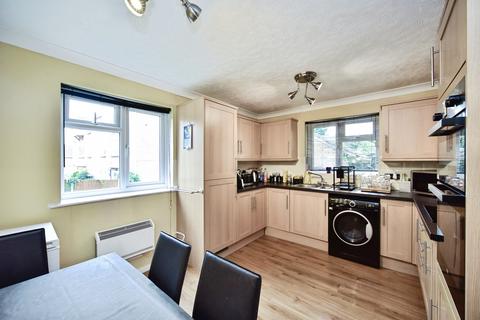 2 bedroom flat for sale, Fallowfield, Sittingbourne, ME10