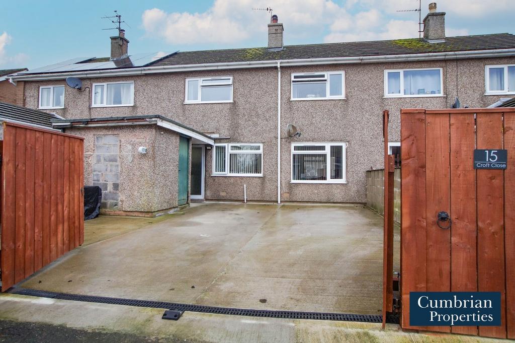 Rear External &amp; Gated Driveway