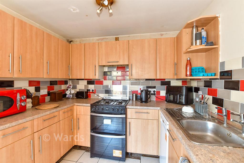 Kitchen/ Breakfast Area