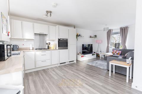 undefined, Daffodil Crescent, Crawley RH10