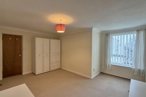 2 bedroom ground floor flat for sale, Baythorpe Lodge, Livermead Hill, Torquay