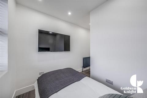 undefined, Lynton Road South, Gravesend DA11