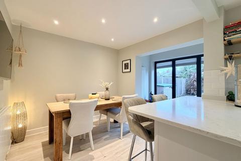 3 bedroom end of terrace house for sale, Arlington Road, Birmingham, B14 4QE