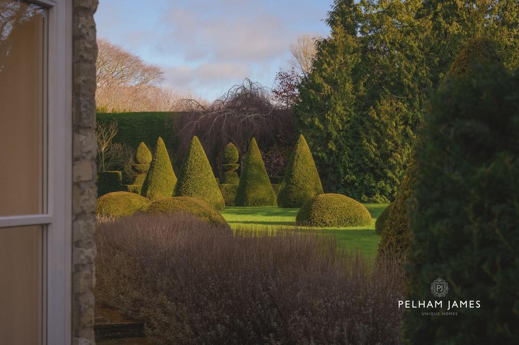 Gardens and Grounds, Cottesmore Grange, Cottesmore