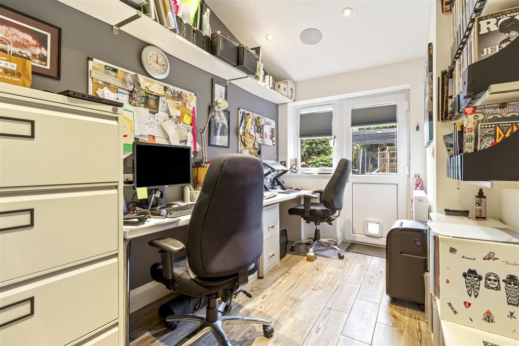 11 Loxwood avenue-017.JPG