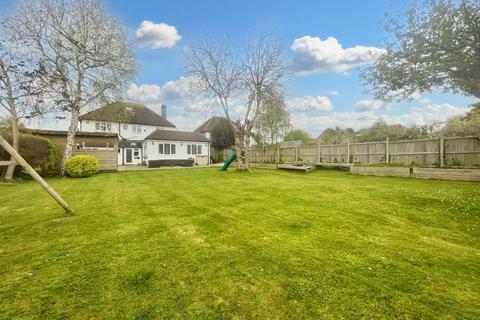 4 bedroom detached house for sale, Cissbury Avenue, Findon Valley, Worthing