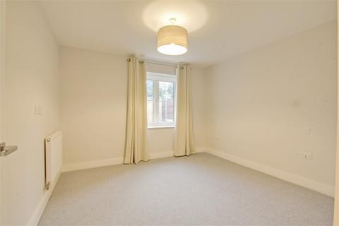 undefined, Bathurst Walk, Richings Park SL0
