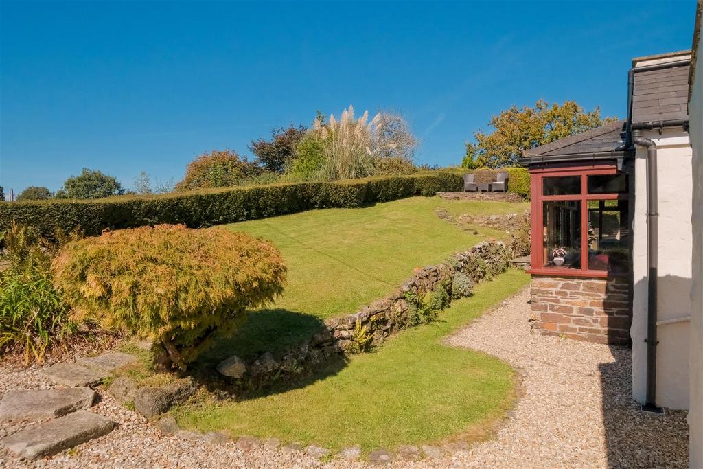 Parry Trehane Cottage-20.jpg