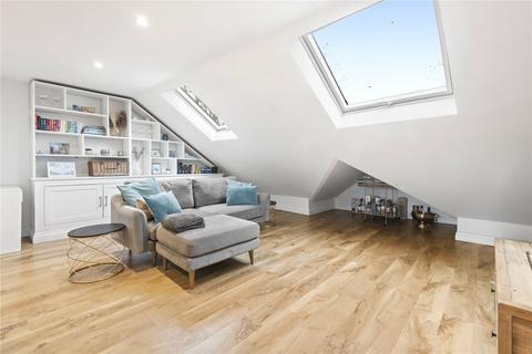 2 bedroom maisonette for sale, Cavendish Road, London, SW12