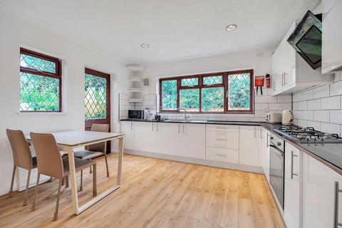 undefined, Chadworth Way, Claygate, KT10
