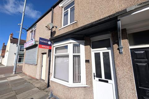 2 bedroom terraced house to rent, Henry Street, North Ormesby