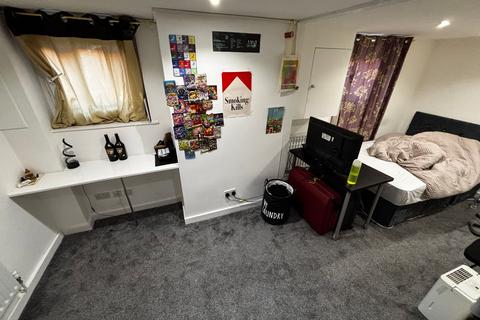 undefined, Granby Terrace, Leeds LS6