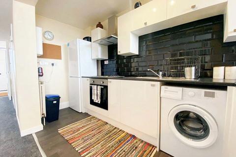 3 bedroom apartment for sale, Kenilworth Court, Washington, Tyne and Wear, NE37 3EA
