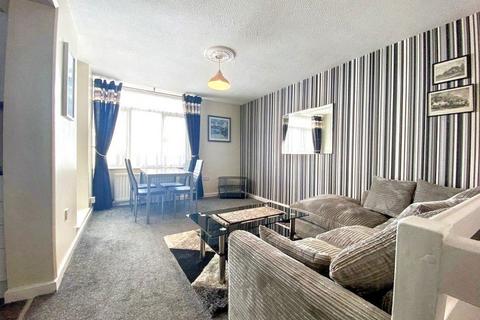 3 bedroom apartment for sale, Kenilworth Court, Washington, Tyne and Wear, NE37 3EA