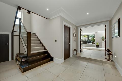 6 bedroom detached house for sale, Drakes Close, Esher, Surrey, KT10