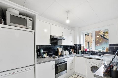 1 bedroom apartment for sale, Mallard Court, Walthamstow