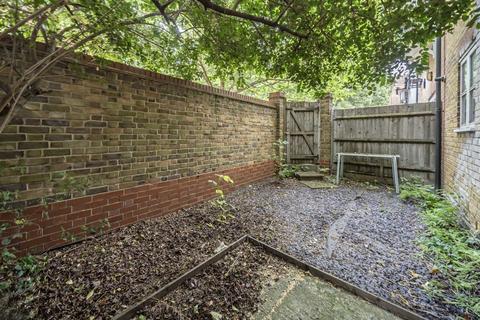 undefined, Cottesloe Mews, London SE1