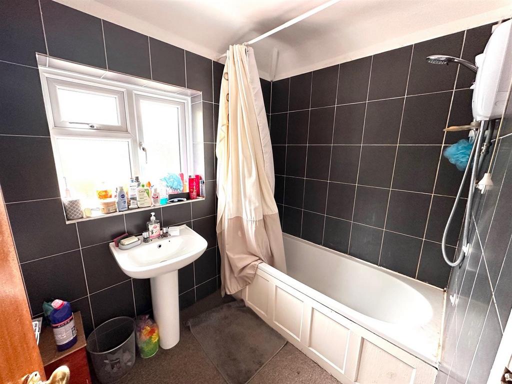 Bath.jpg