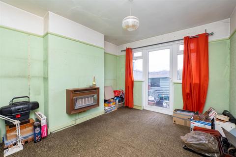 3 bedroom house for sale, Gomshall Avenue, Wallington